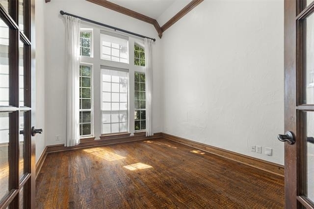 11292 Berkeley Hall Lane - Photo 4
