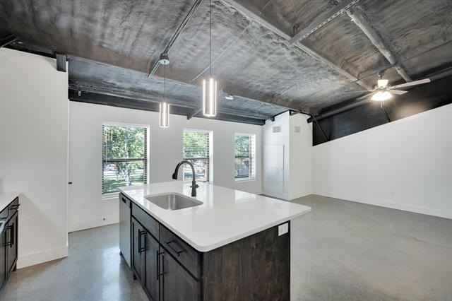 301 W Main Street - Photo 2