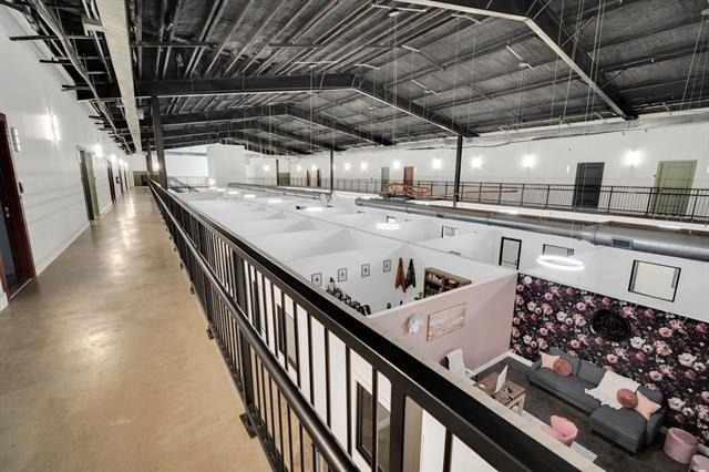 301 W Main Street - Photo 10