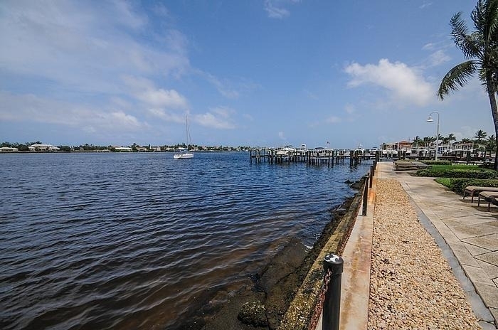 160 Yacht Club 206 Way - Photo 29