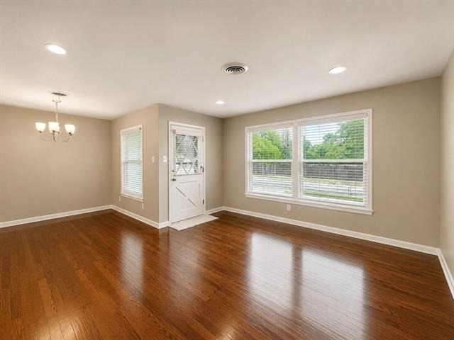 2708 Hunter Street - Photo 8