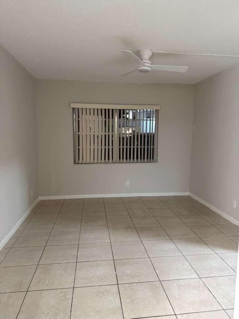 2730 Forest Hills Boulevard - Photo 15