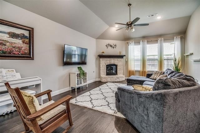 3521 Washington Drive - Photo 3