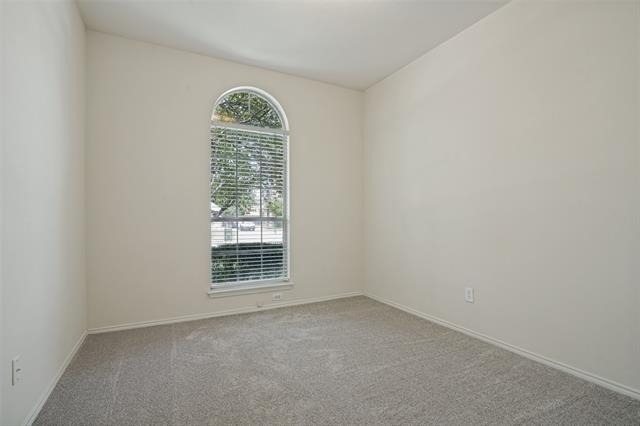 308 Sycamore Drive - Photo 18