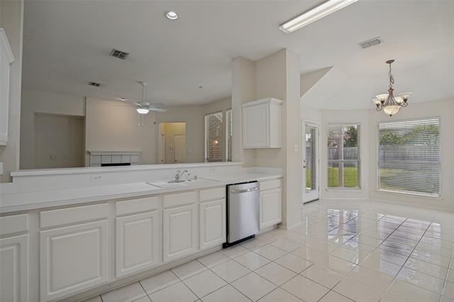 308 Sycamore Drive - Photo 9