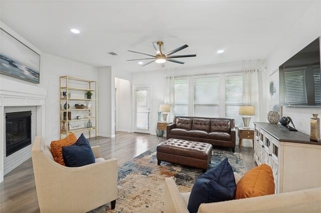 656 Bethpage Drive - Photo 11