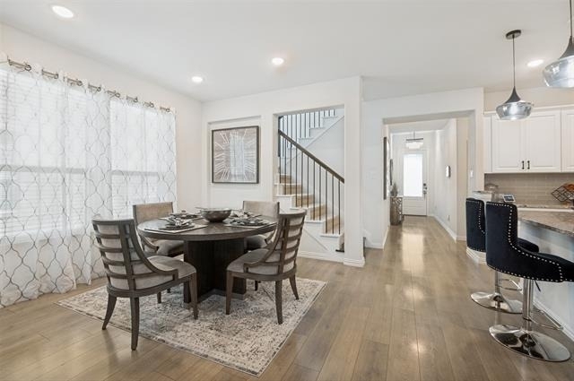 656 Bethpage Drive - Photo 2
