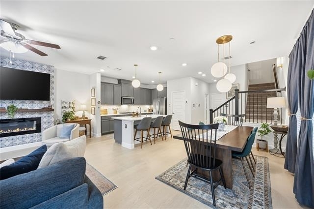 7833 Bayside Drive - Photo 5