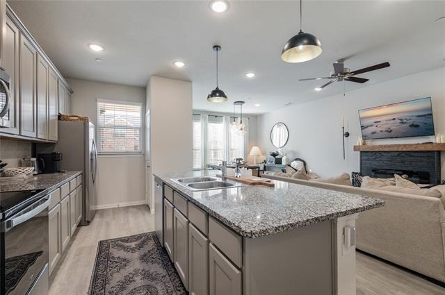 2212 Davenport Drive - Photo 4