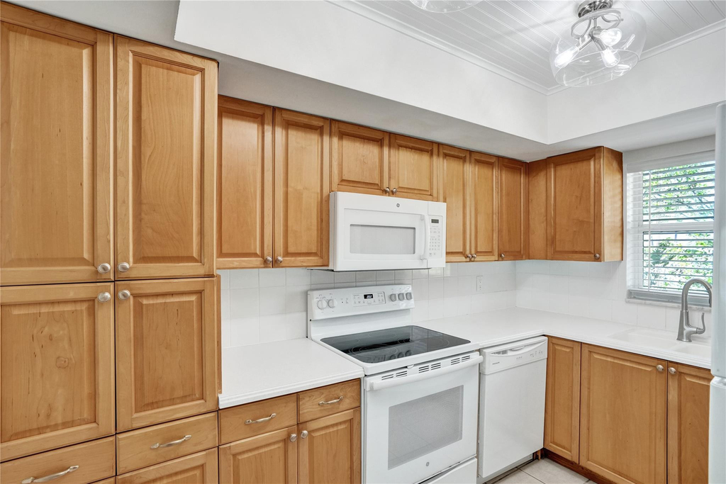 1750 S Ocean Boulevard - Photo 24