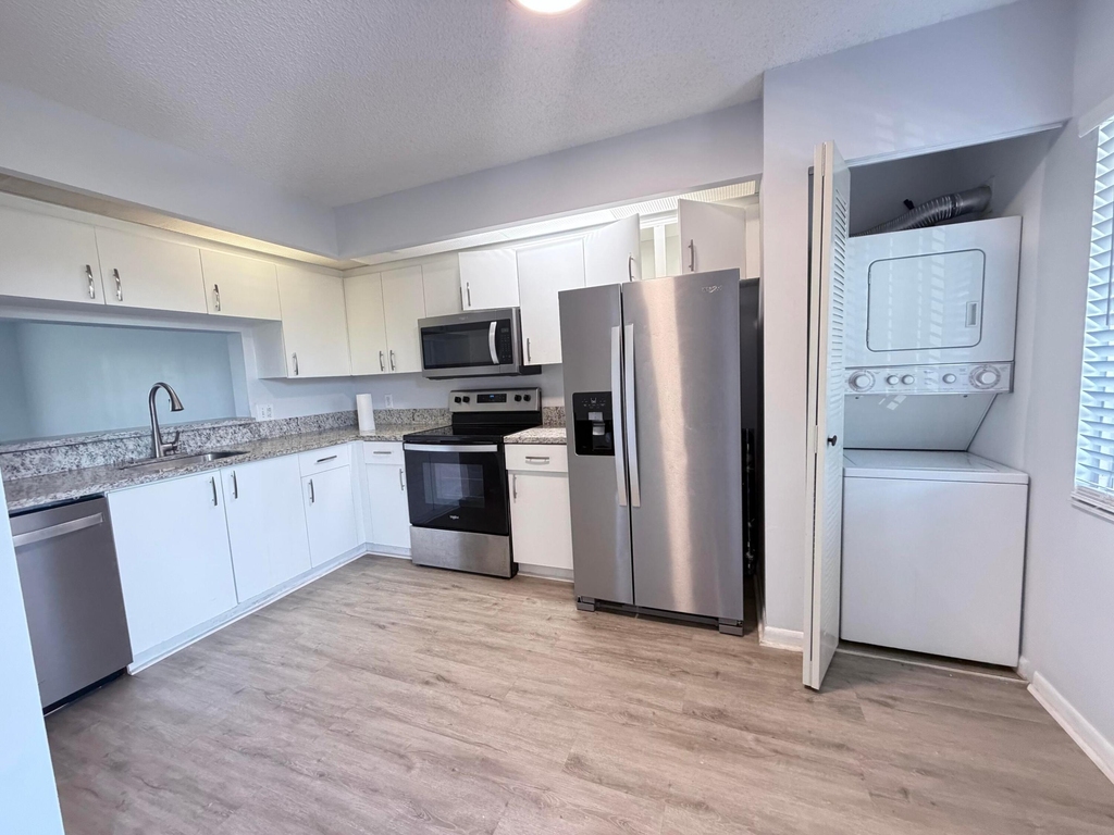 12650 Sw 15th Street - Photo 1
