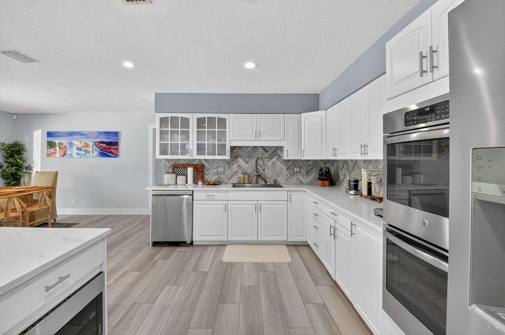 6701 Hillside Lane - Photo 19