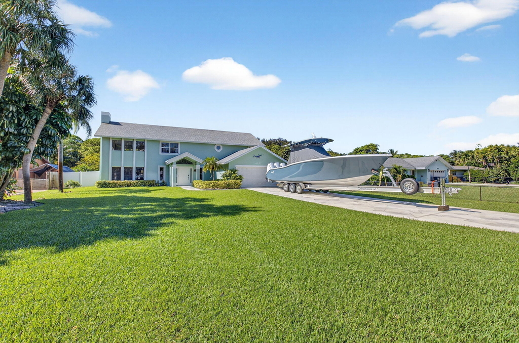 6701 Hillside Lane - Photo 2