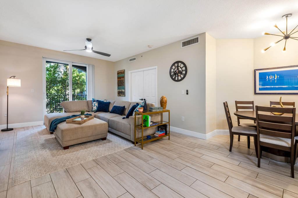 255 Ne 3rd Avenue - Photo 4