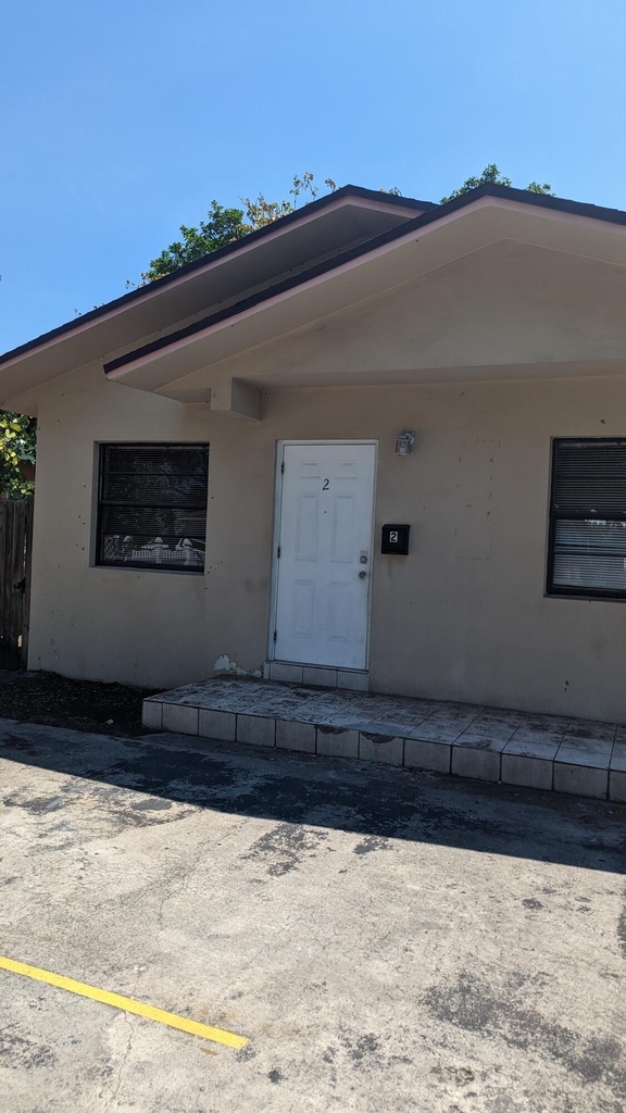1944 Taft Street - Photo 1