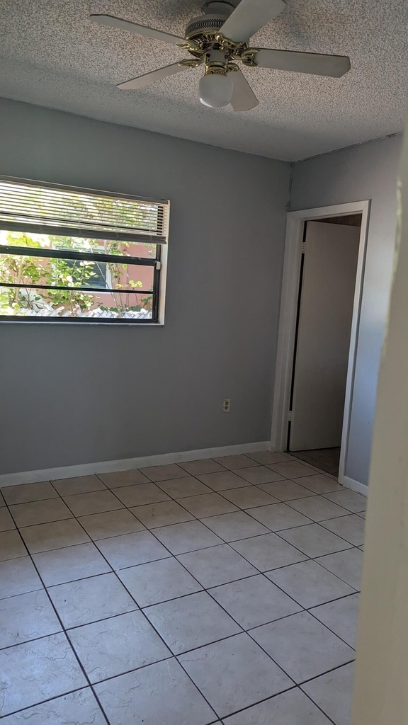 1944 Taft Street - Photo 13