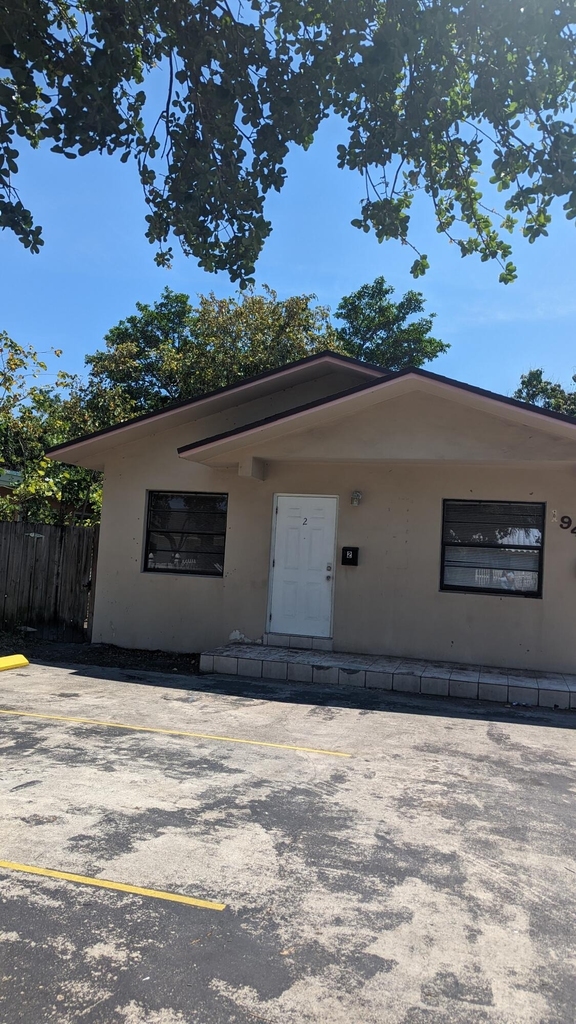 1944 Taft Street - Photo 0