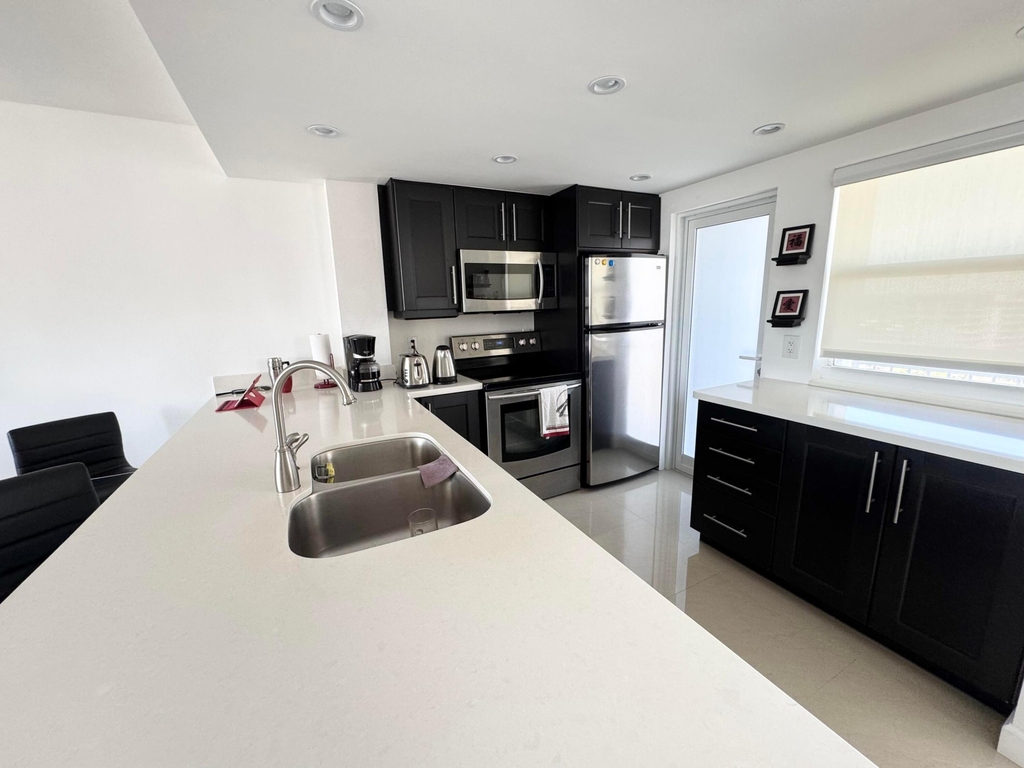 201 N Ocean Boulevard - Photo 1