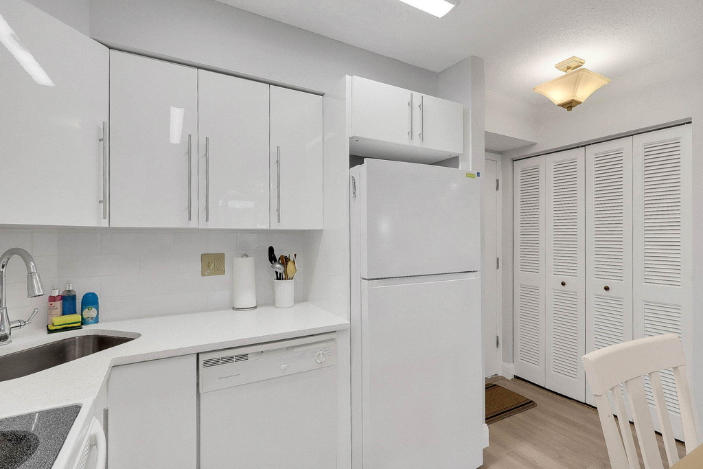 2400 S Ocean Drive - Photo 4