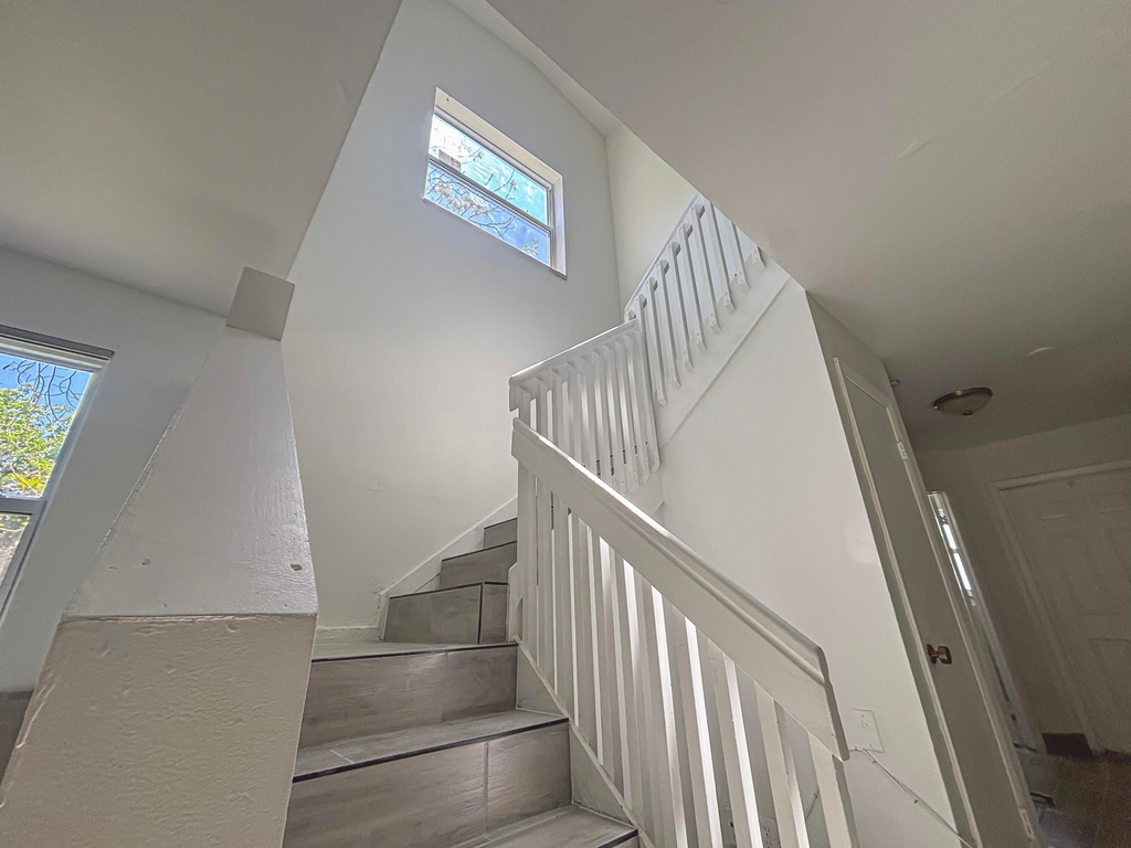 11401 Nw 45th Street - Photo 8