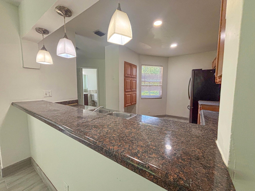 11401 Nw 45th Street - Photo 2