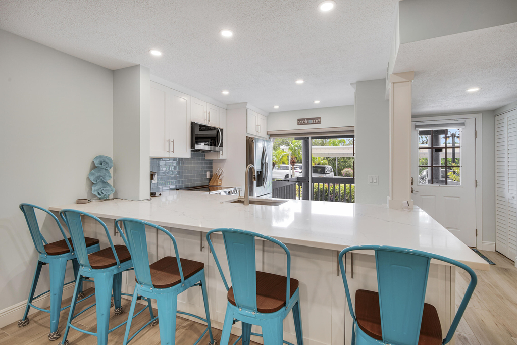 1637 Ne Nautical Place - Photo 18