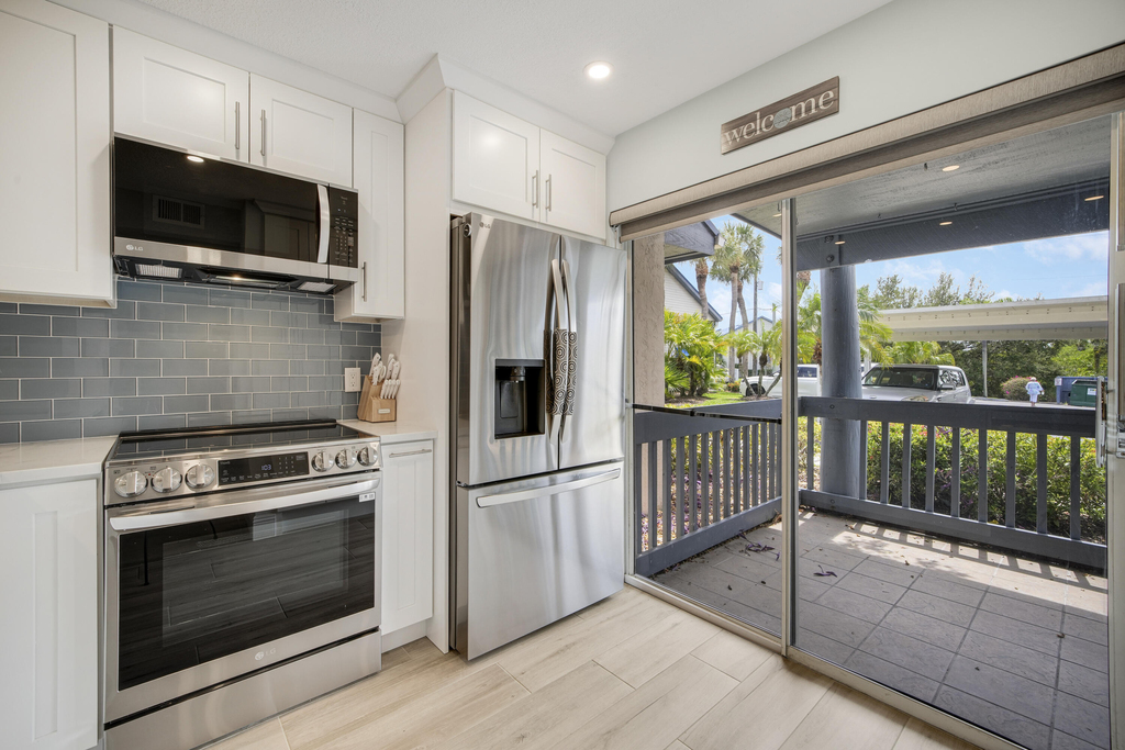 1637 Ne Nautical Place - Photo 14