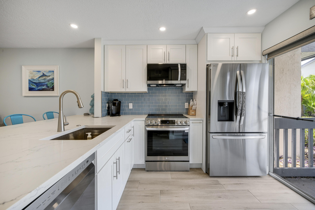1637 Ne Nautical Place - Photo 13