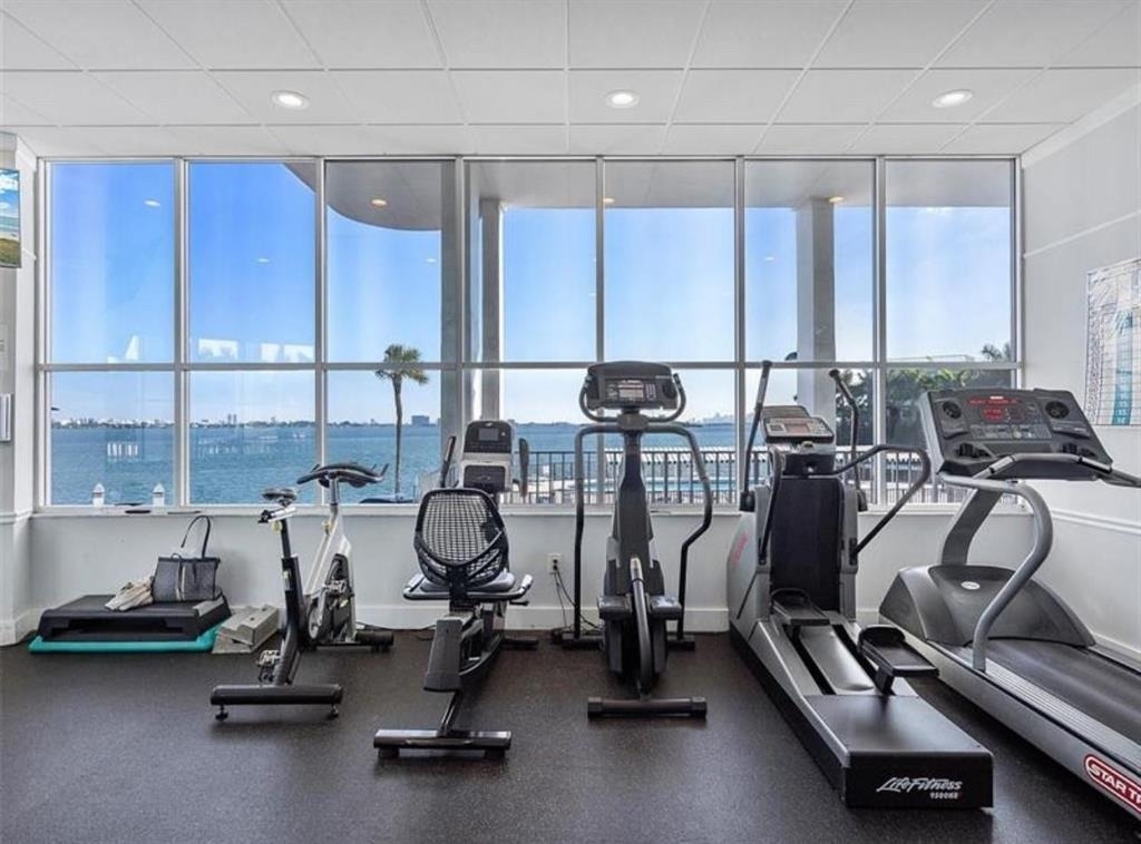 11930 N Bayshore Drive - Photo 8
