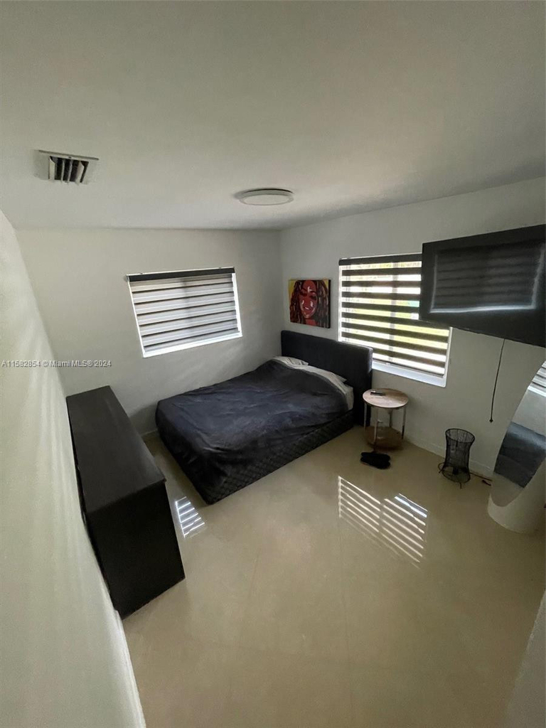 4920 Sw 27th Avenue - Photo 13