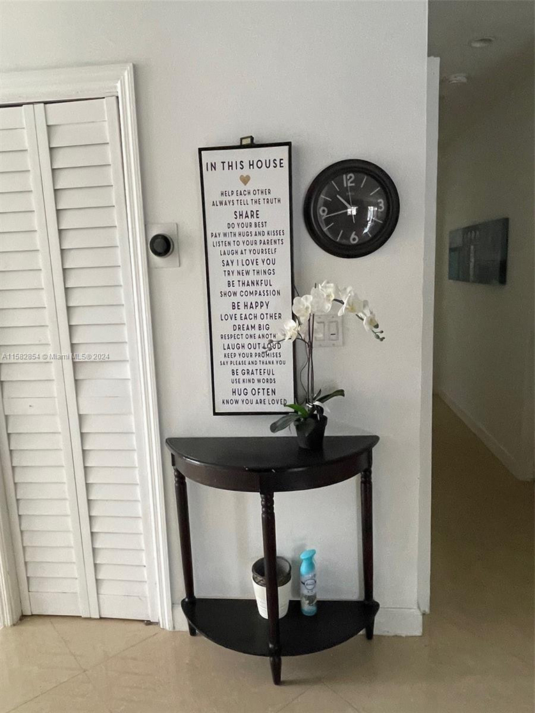 4920 Sw 27th Avenue - Photo 1