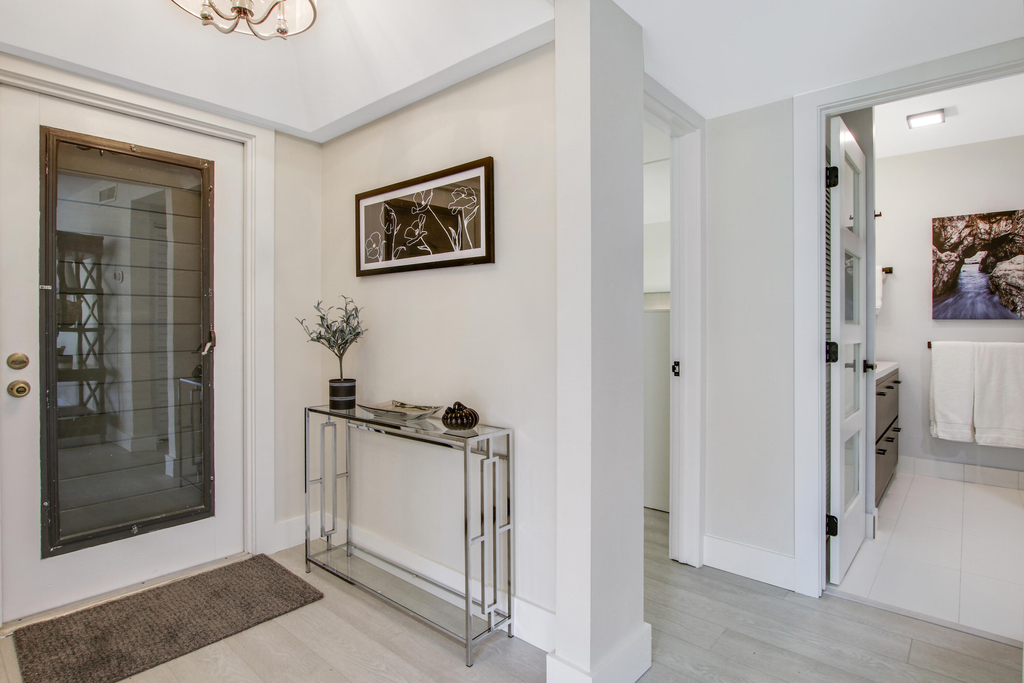 512 Brackenwood Place - Photo 0