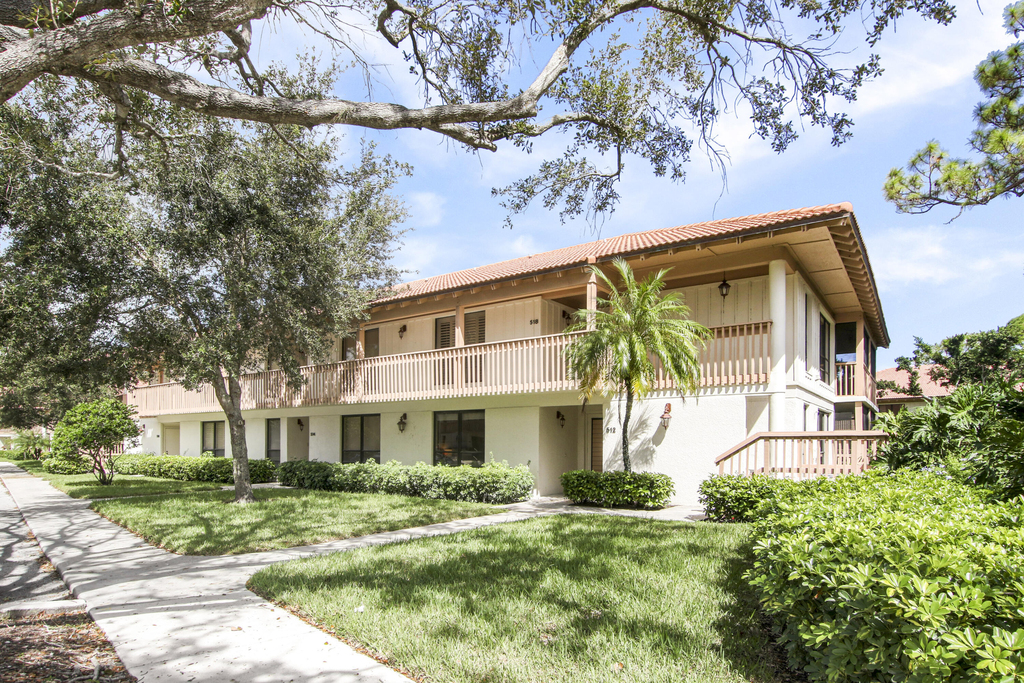 512 Brackenwood Place - Photo 35