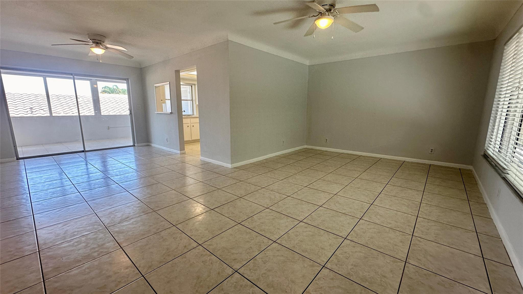 1900 Ne 29th Street - Photo 3