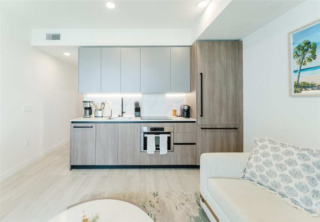 580 72nd Street - Photo 9