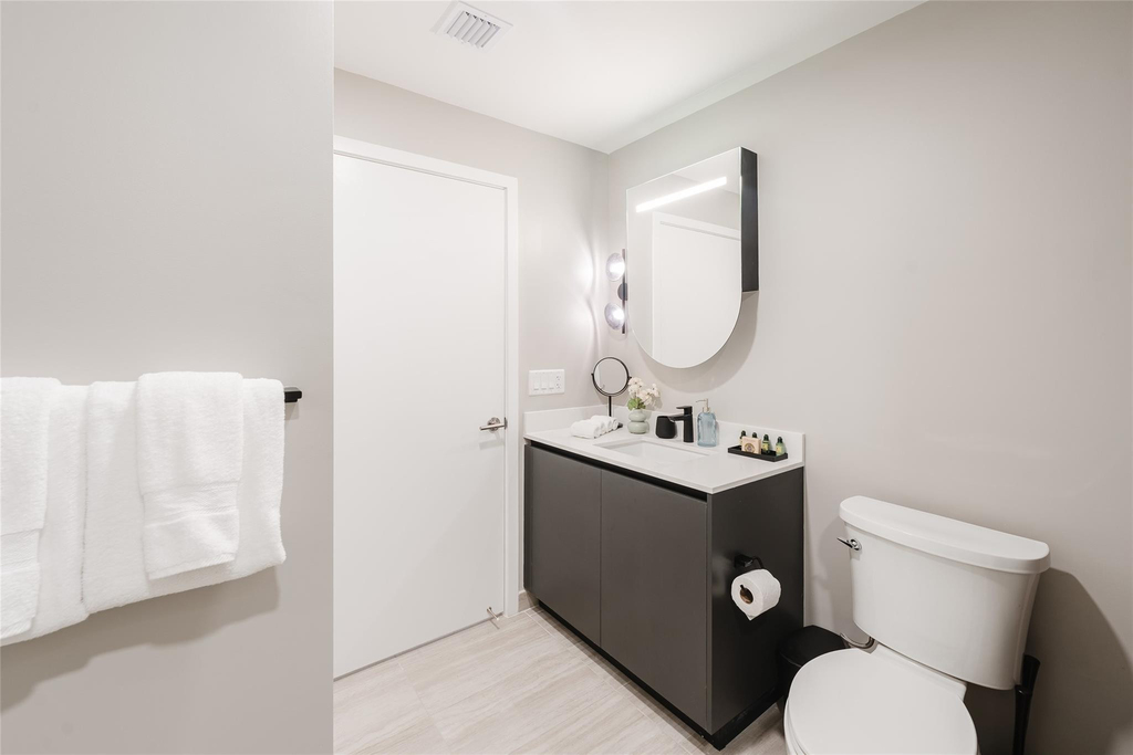580 72nd Street - Photo 24