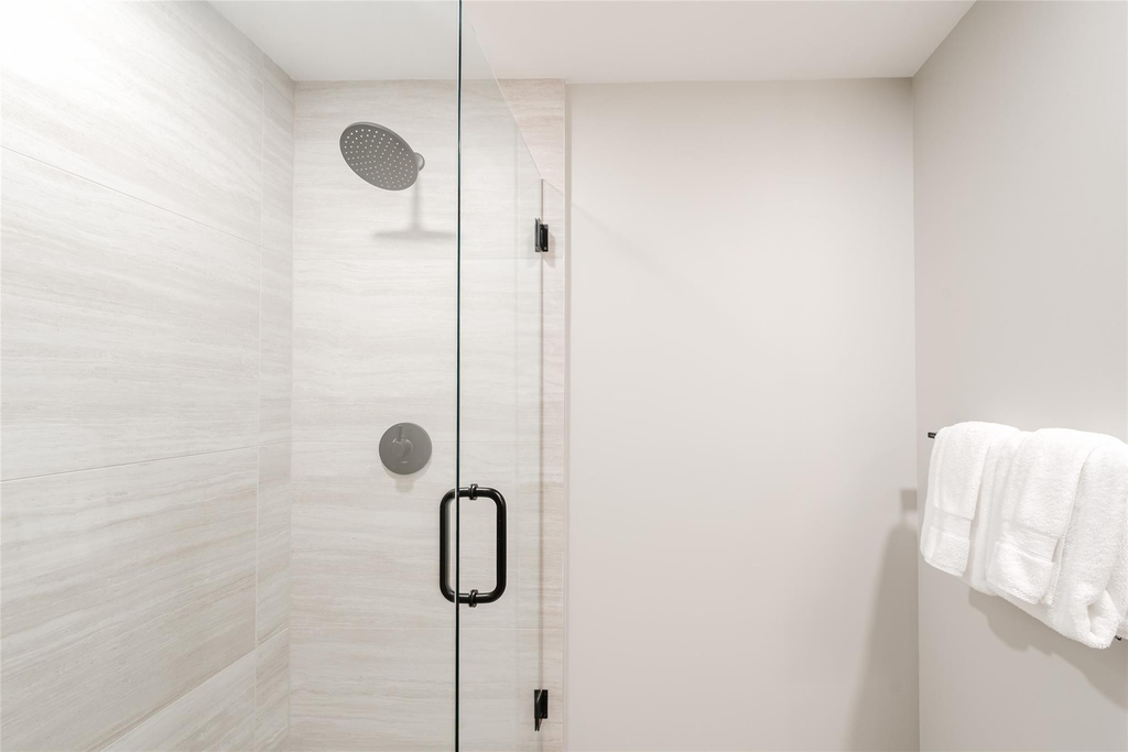 580 72nd Street - Photo 23