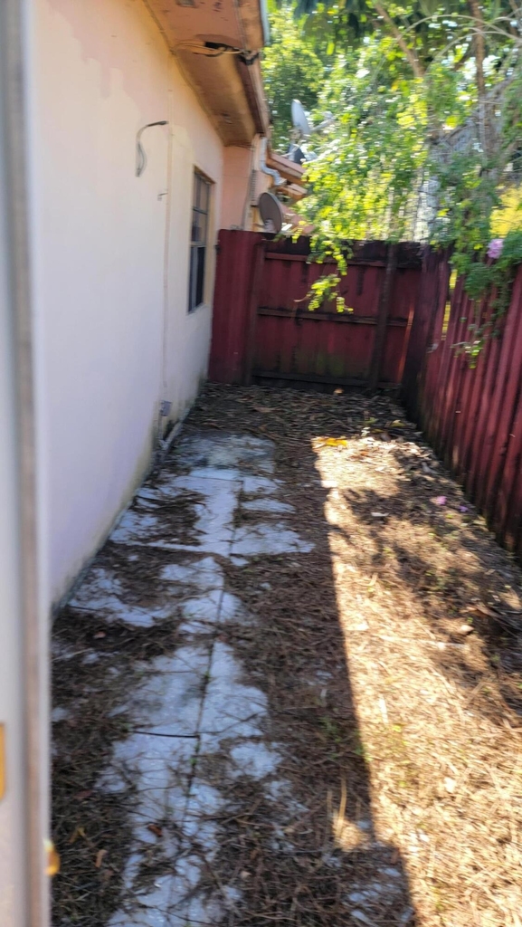 1927 Lincoln Street - Photo 9