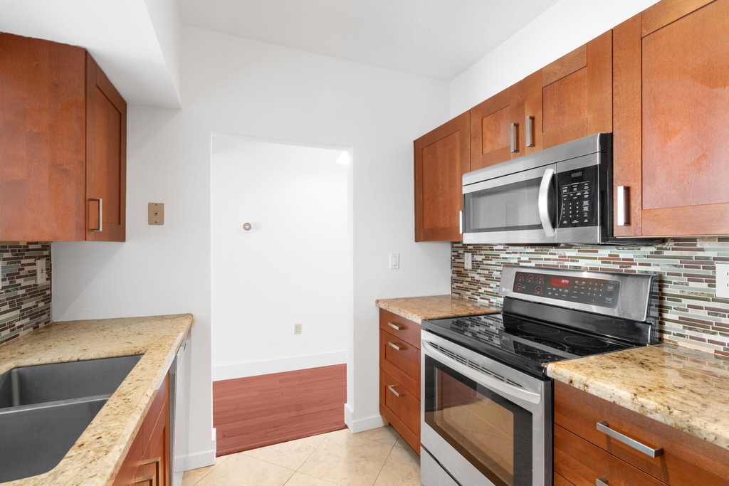 3020 Ne 32nd Avenue - Photo 5
