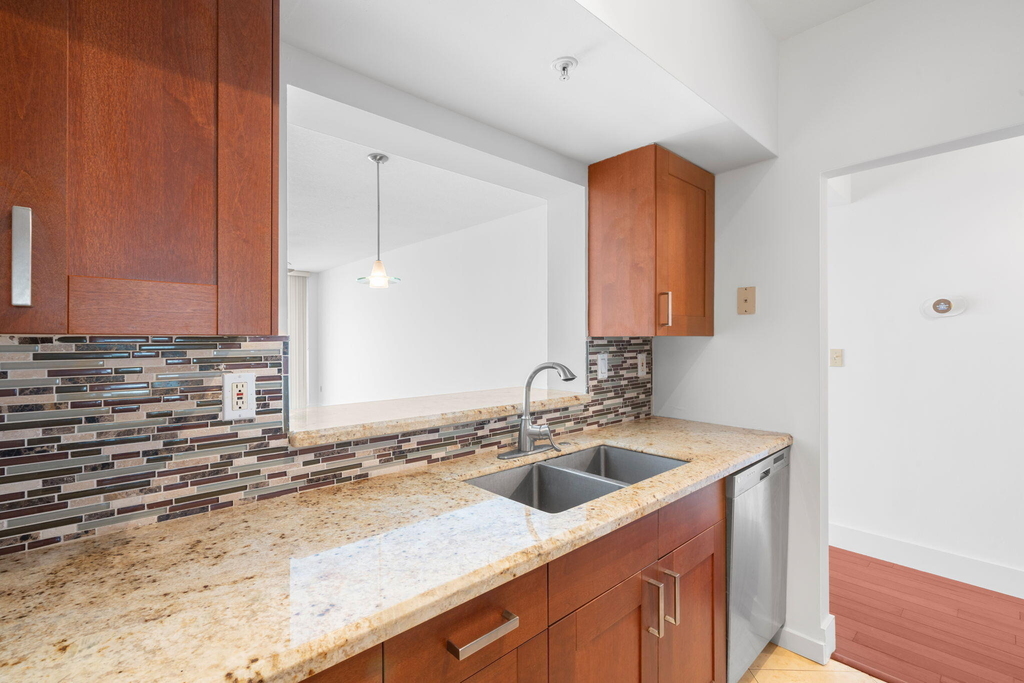 3020 Ne 32nd Avenue - Photo 4