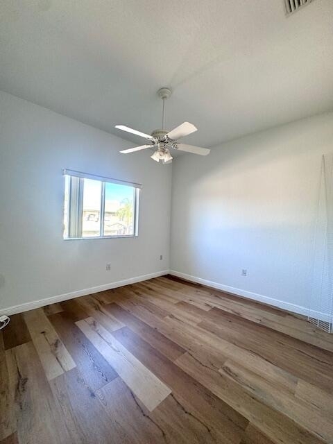 7842 Exeter Boulevard E - Photo 23