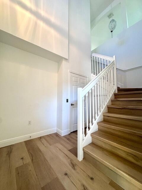 7842 Exeter Boulevard E - Photo 4