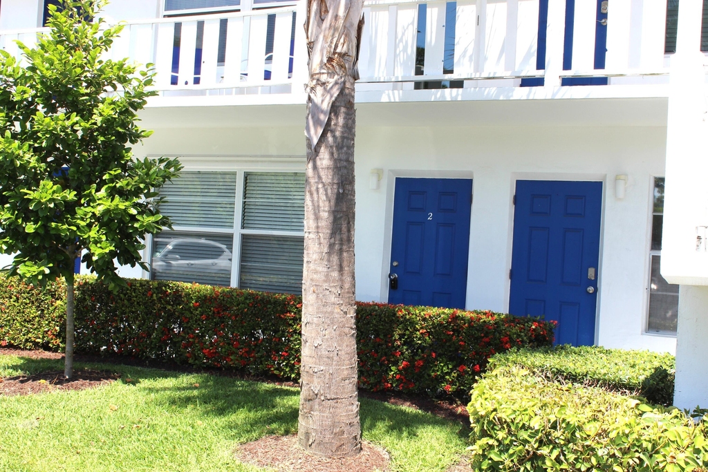 2929 Se Ocean Boulevard - Photo 1