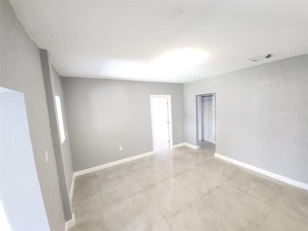 1766 Ne 181st Street - Photo 3