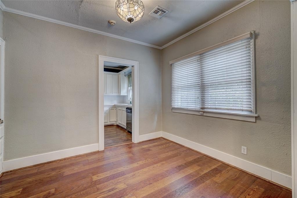 3711 N Military Avenue - Photo 6