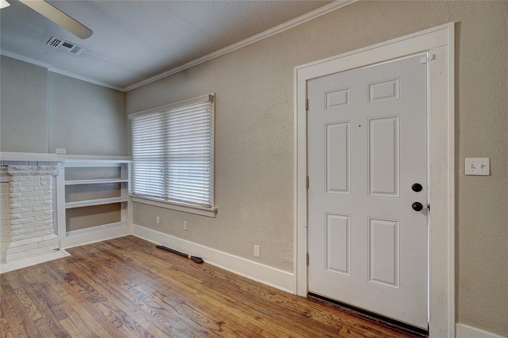 3711 N Military Avenue - Photo 1