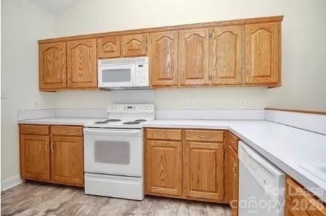 3860 Azalea Trail - Photo 4