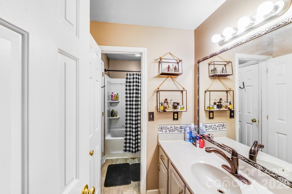 2116 Bon Villa Way - Photo 13