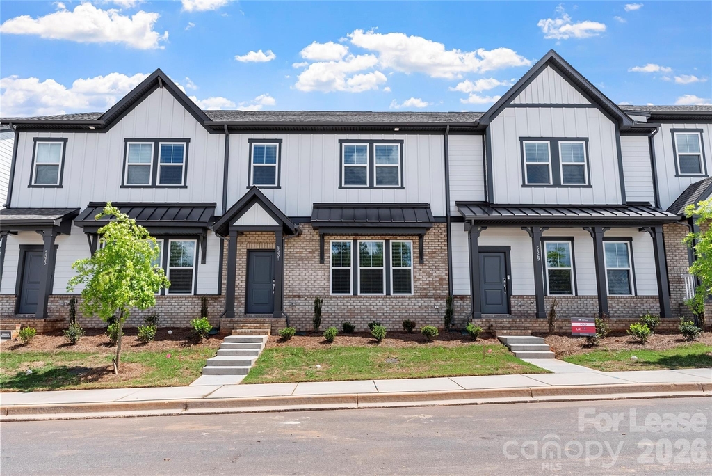 5531 Wolfpack Alley - Photo 0