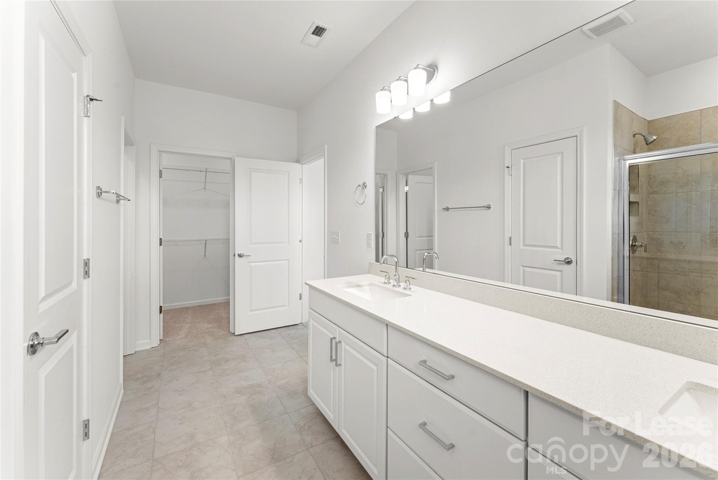 5531 Wolfpack Alley - Photo 16